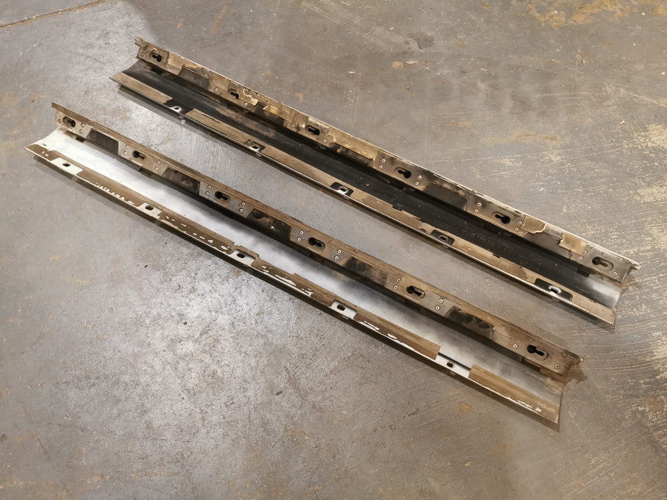 NISSAN SKYLINE R32 GTR BNR32 GENUINE OEM SIDE SKIRTS