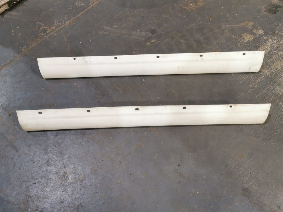 NISSAN SKYLINE R32 GTR BNR32 GENUINE OEM SIDE SKIRTS