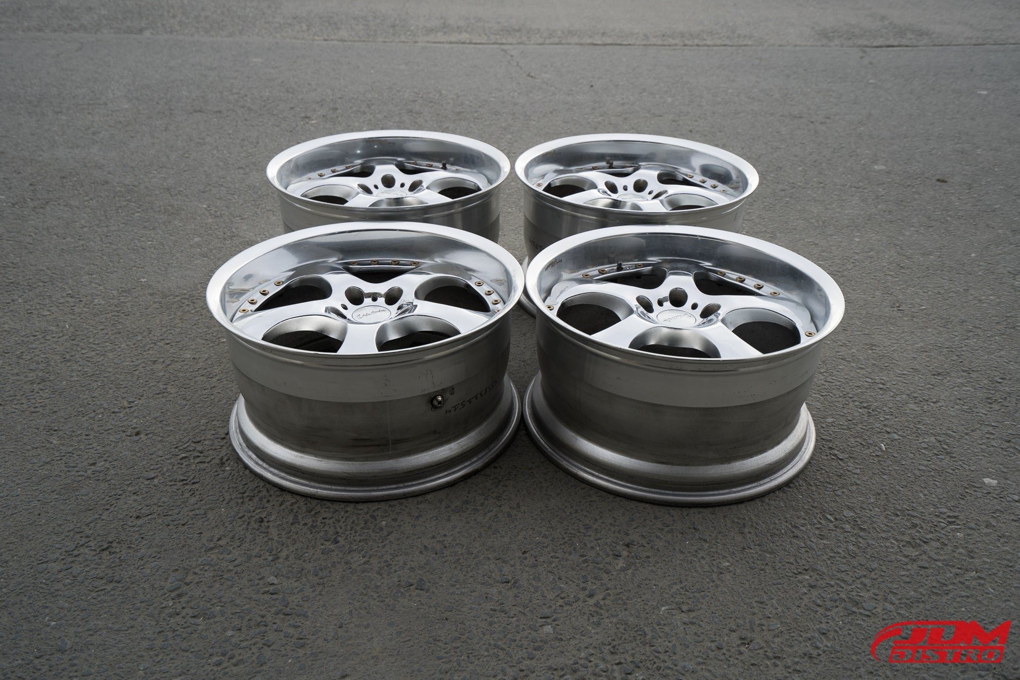 ② RAYS Victrix Pleasure 17インチ 2本セット RAYS VICTRIX PLEASURE CHROME - JDM Distro - Buy JDM Wheels