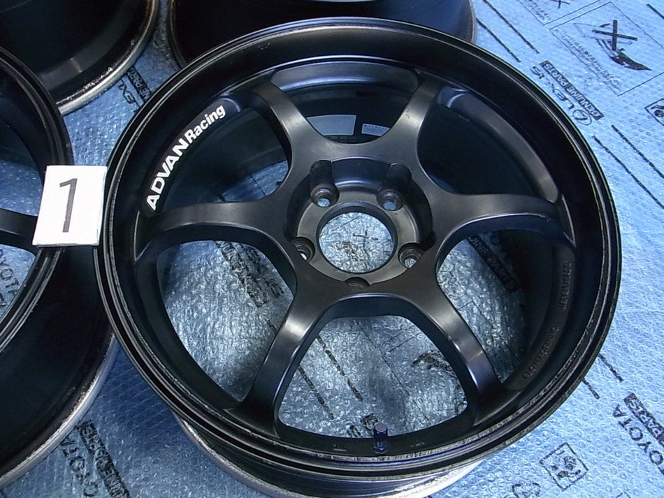 YOKOHAMA ADVAN RACING RG-D